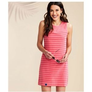 Vineyard Vines pink striped dress size Small